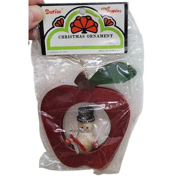 Vintage NOS Darice Wooden Christmas Tree Ornament Apple Snowman Taiwan Holiday - Picture 1 of 4